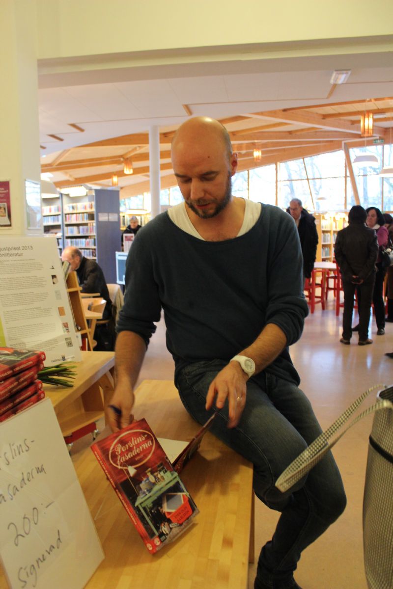 Sven Olov Karlsson berättade om sitt författarskap i november 2014 under rubriken